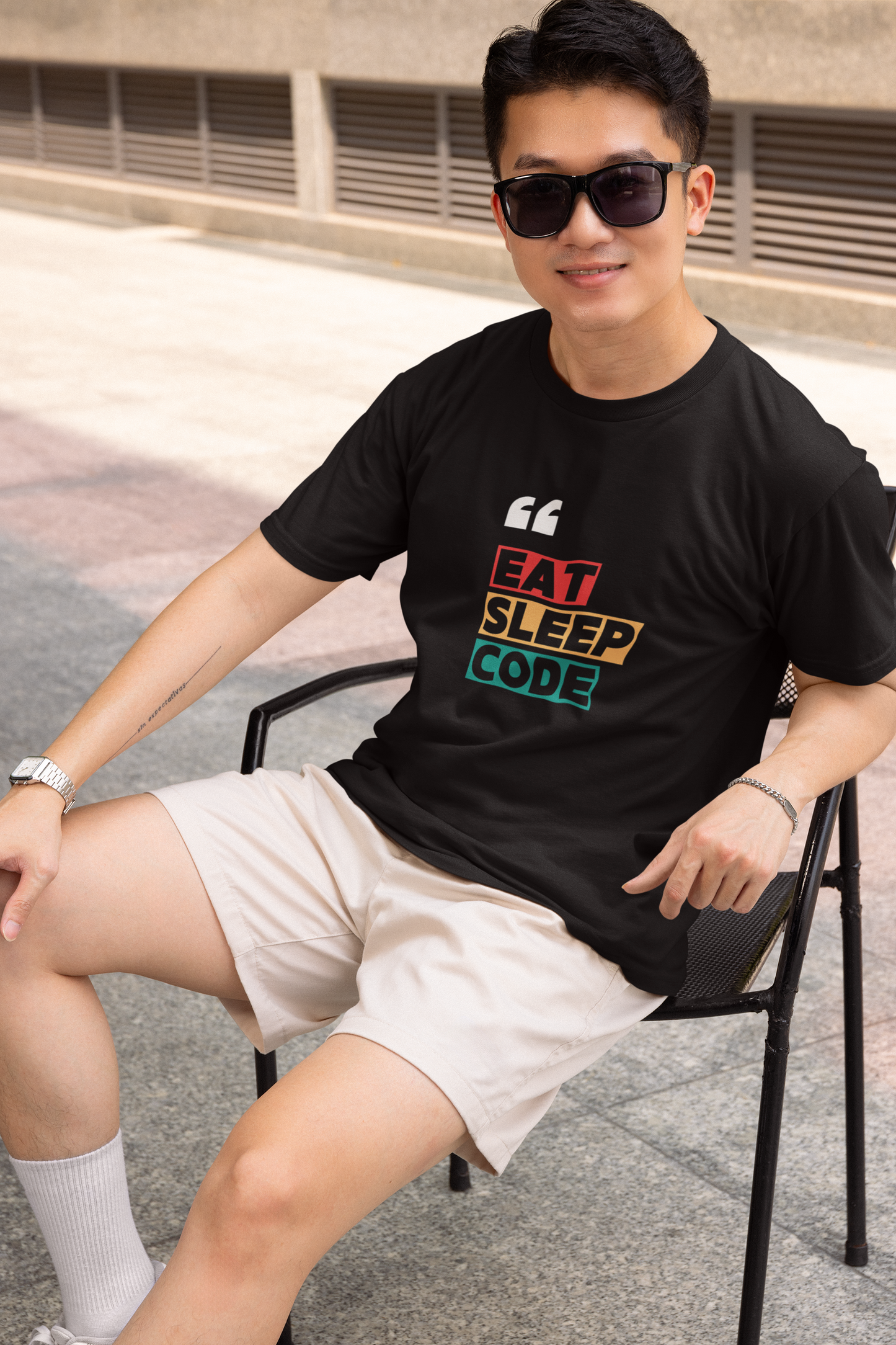 Men Black Printed Round Neck Half Sleeve T-Shirt